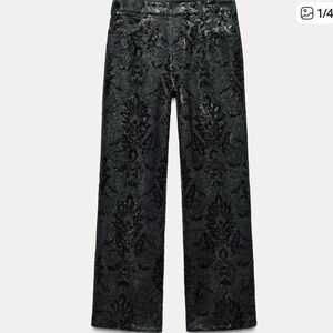 ZARA BLACK COLLECTION
STRAIGHT MID-WAIST SEQUIN JEANS.